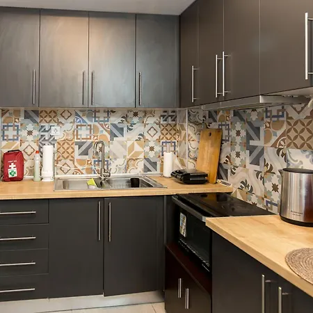 George House Apartment