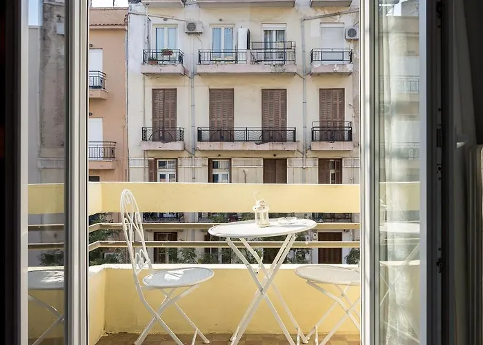 George House Διαμέρισμα *